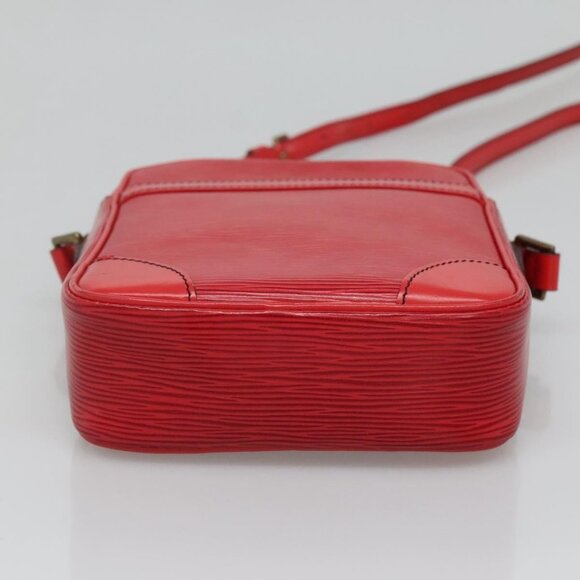 LOUIS VUITTON Epi Danube Shoulder Bag Red - Picture 11 of 16